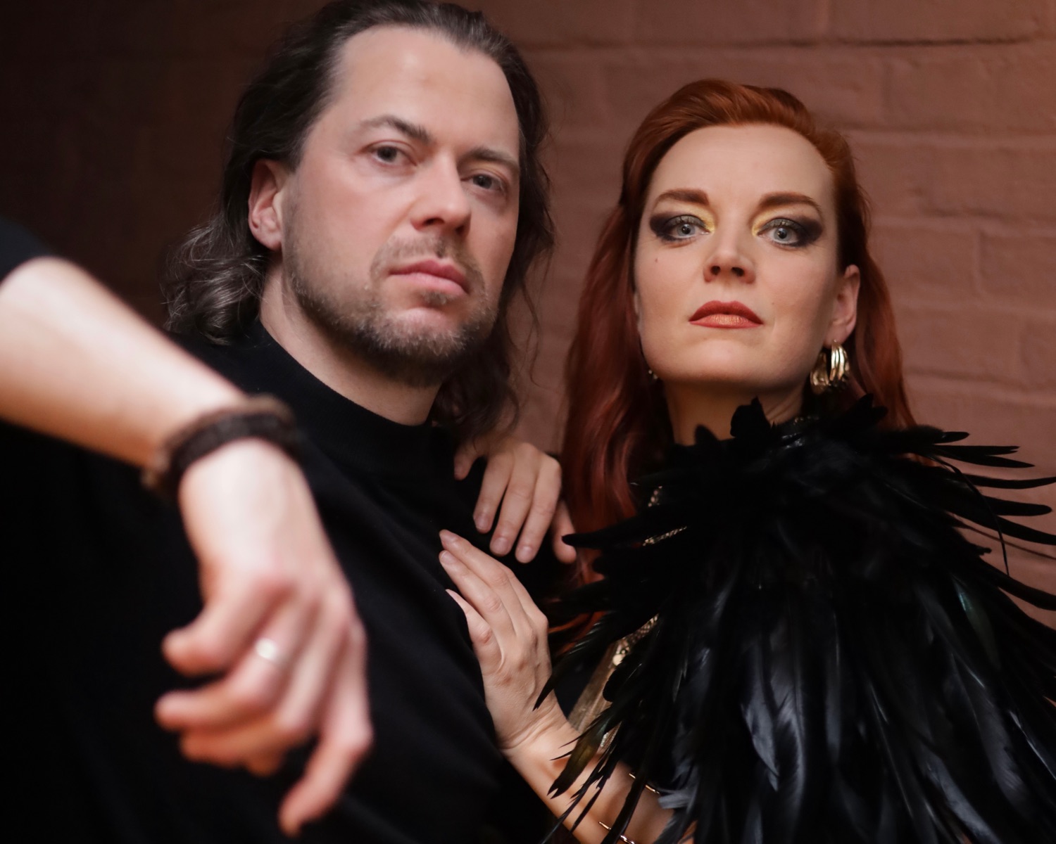 Simon Anke mit Sängerin Isobel Afonte