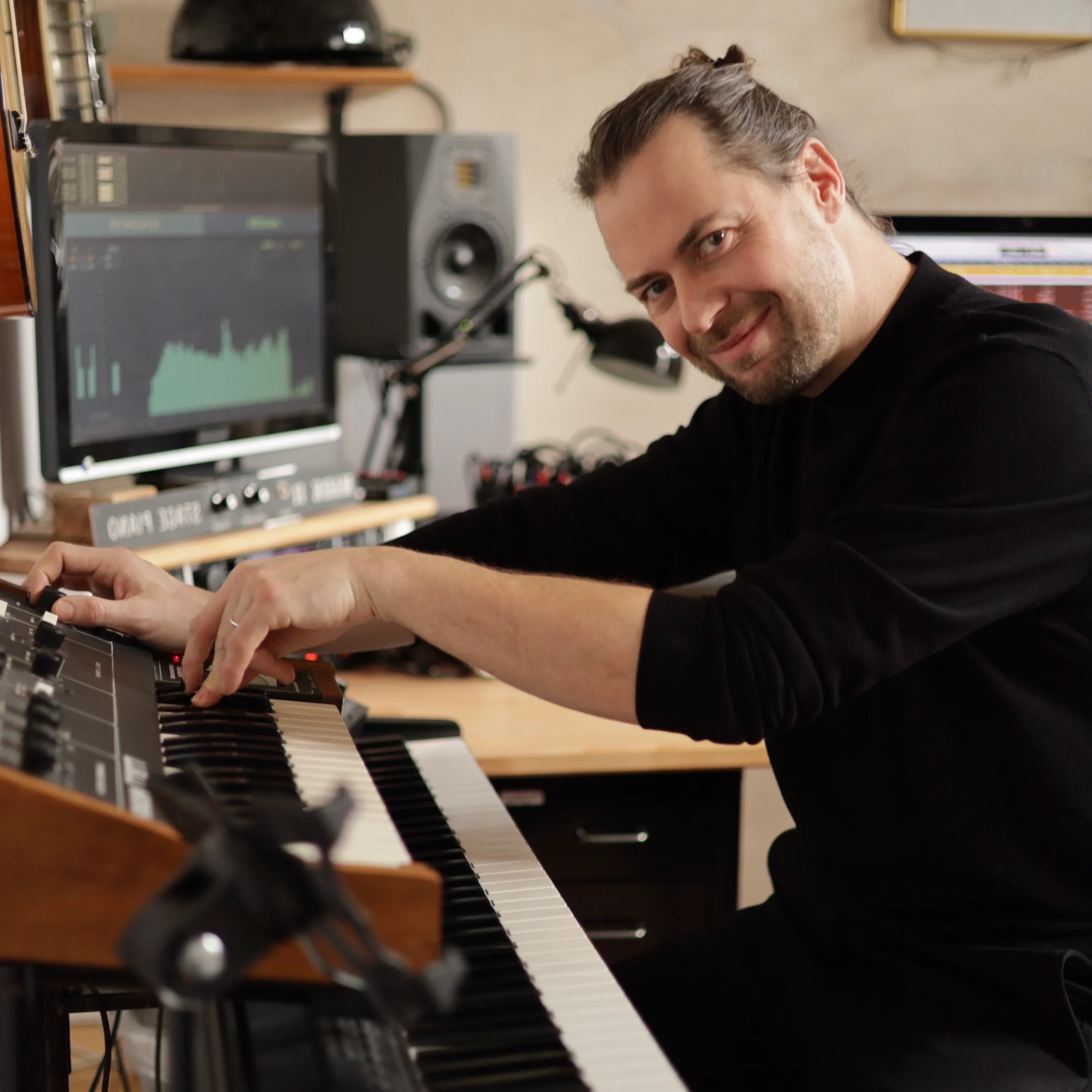 Simon Anke an den Keyboards